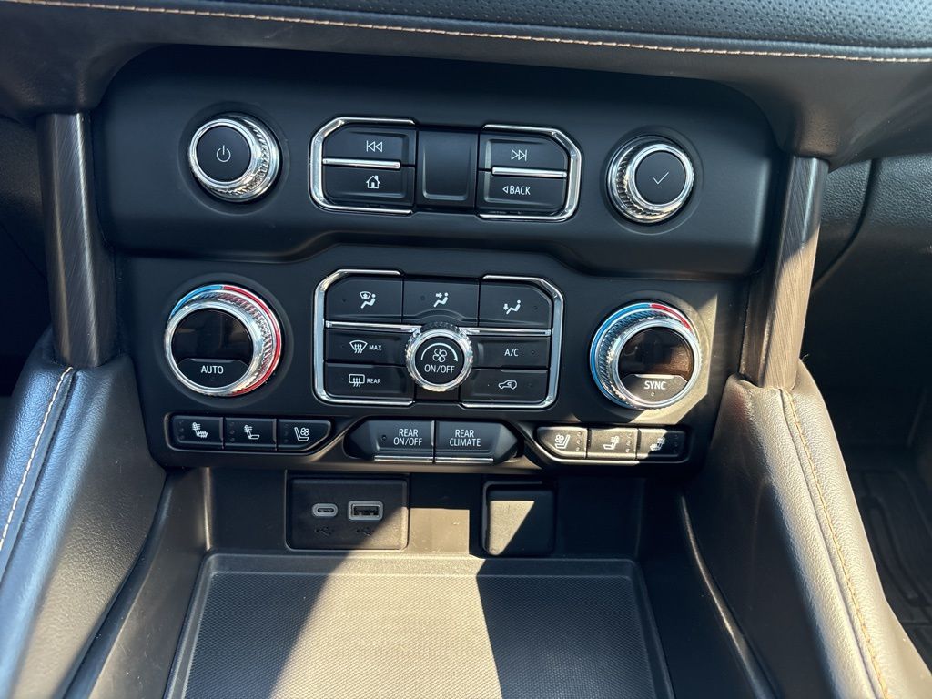 Thumbnail: 2024 GMC Yukon - 30