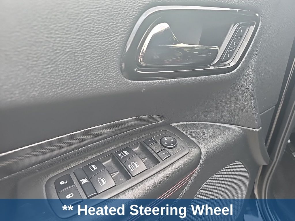 Thumbnail: 2022 Dodge Durango - 14