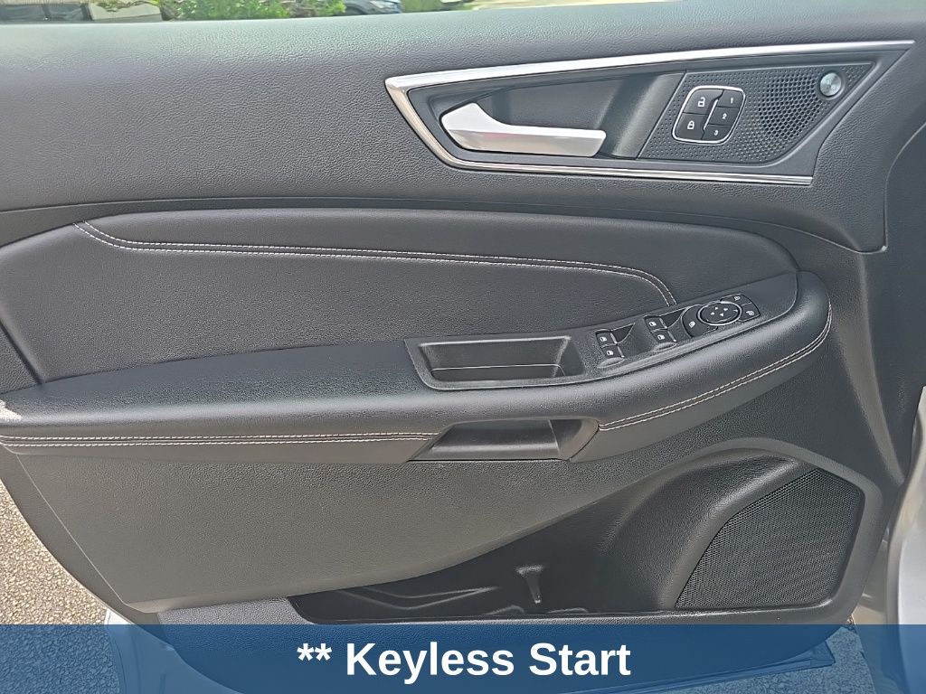 Thumbnail: 2022 Ford Edge - 15