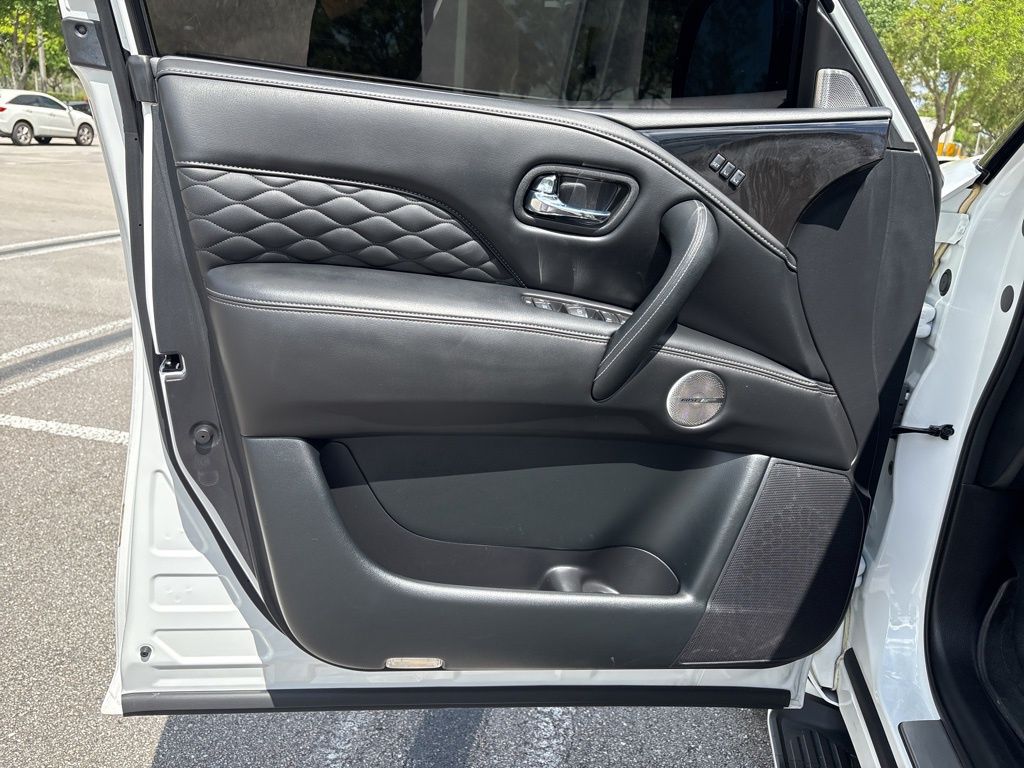 Thumbnail: 2024 INFINITI QX80 - 16