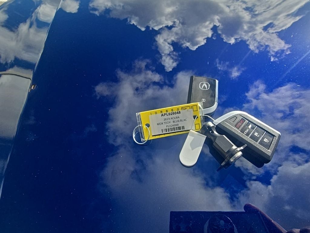 Thumbnail: 2023 Acura MDX - 41