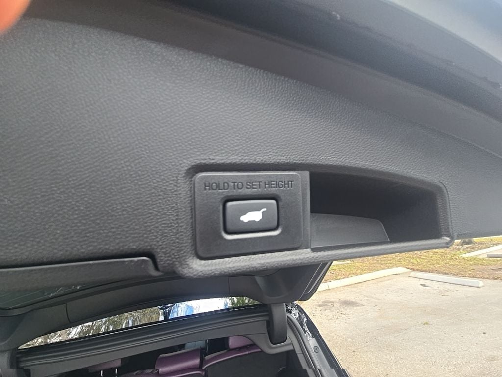 Thumbnail: 2026 Acura RDX - 34