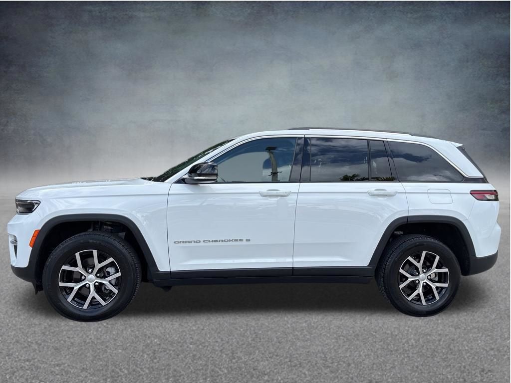 Thumbnail: 2023 Jeep Grand Cherokee - 8