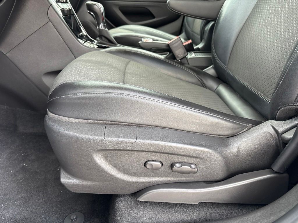 Thumbnail: 2018 Buick Encore - 18