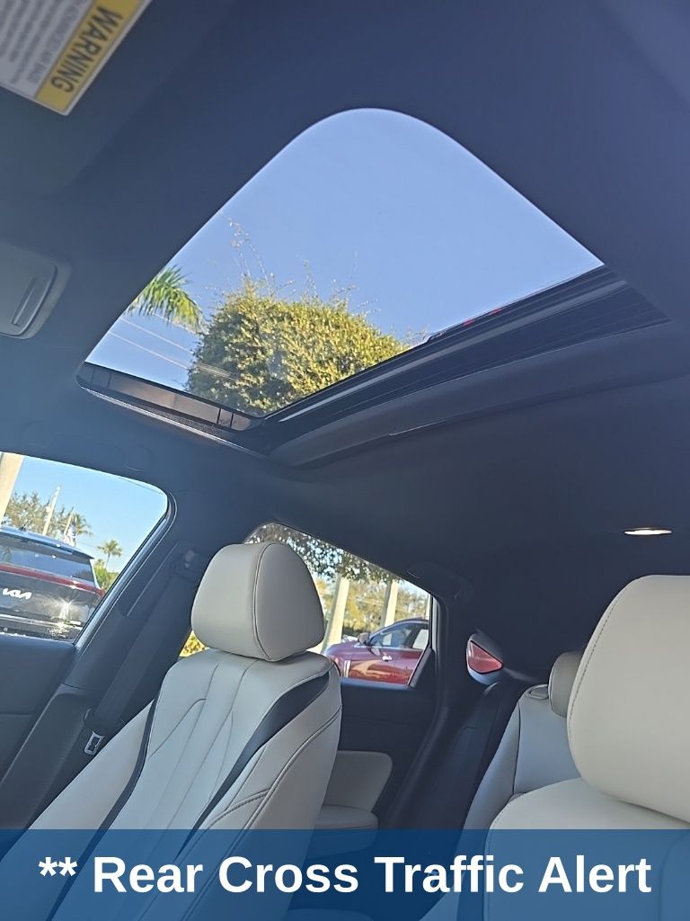 Thumbnail: 2023 Acura Integra - 20