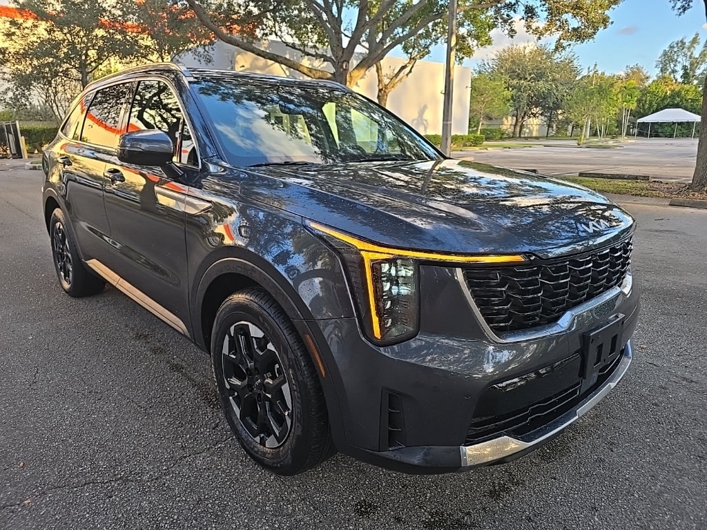 Used 2024 Kia Sorento S SUV