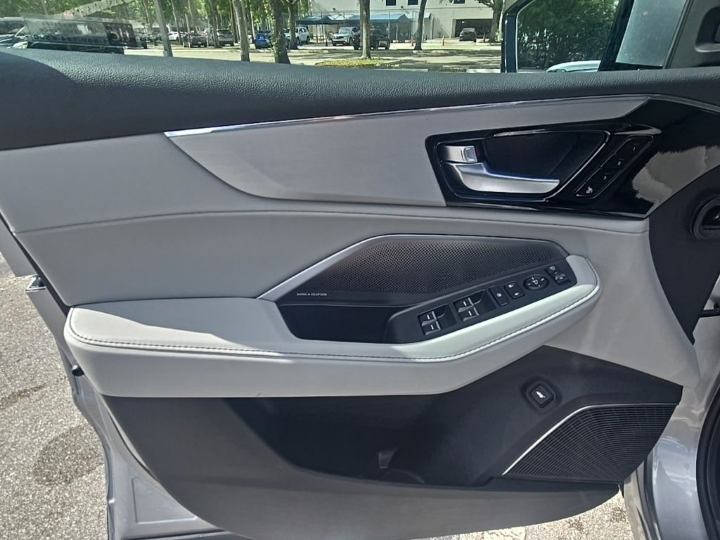 Thumbnail: 2026 Acura MDX - 10
