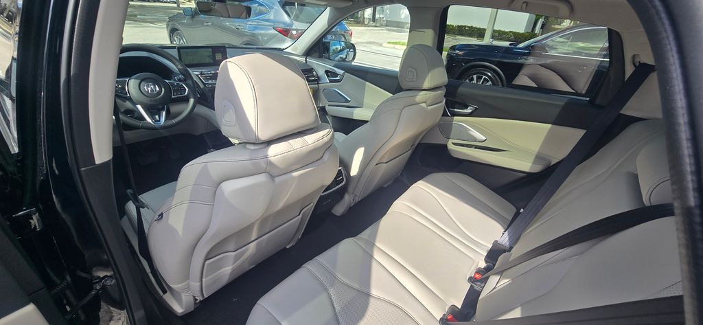 Thumbnail: 2026 Acura RDX - 35