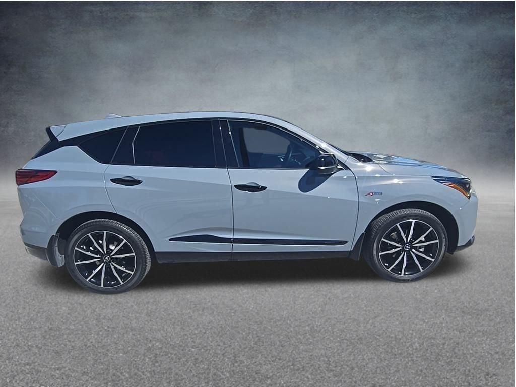 Thumbnail: 2025 Acura RDX - 4