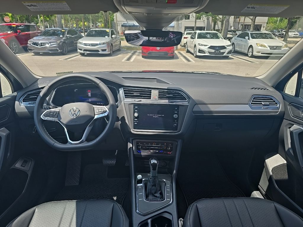 Thumbnail: 2023 Volkswagen Tiguan - 27