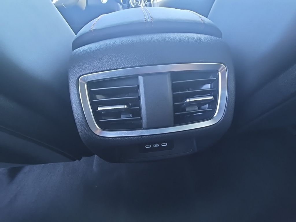 Thumbnail: 2025 Acura RDX - 31