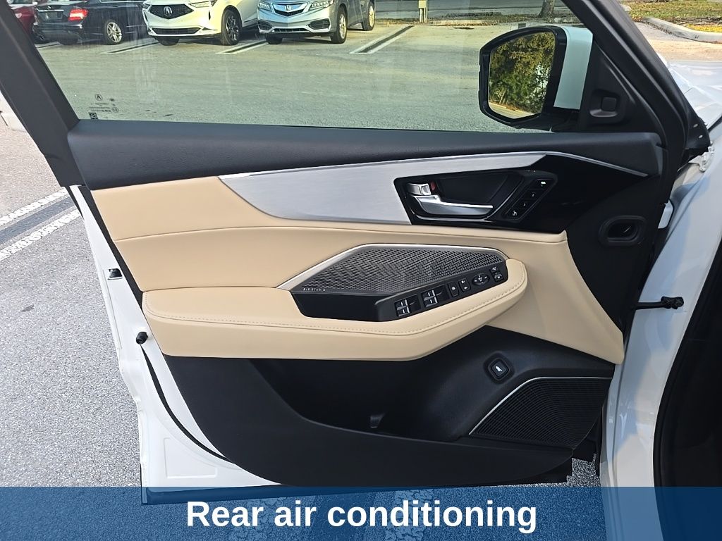 Thumbnail: 2023 Acura MDX - 15