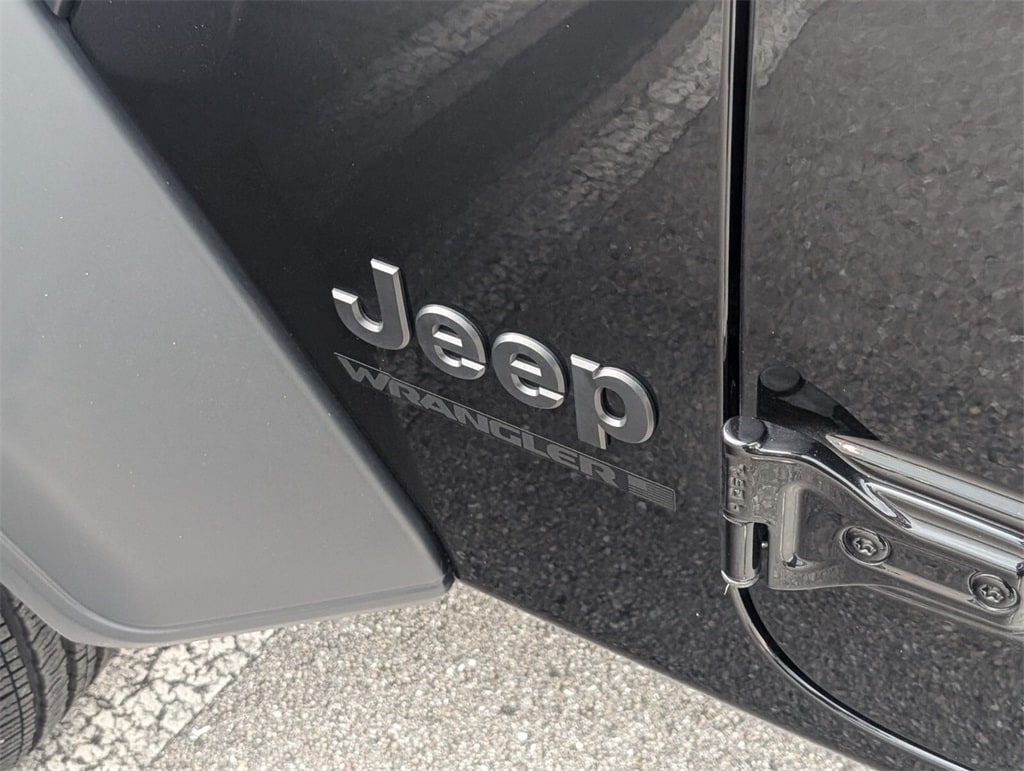 Thumbnail: 2024 Jeep Wrangler - 8
