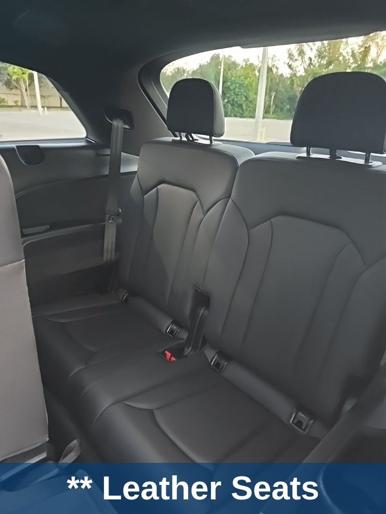 Thumbnail: 2021 Audi Q7 - 16