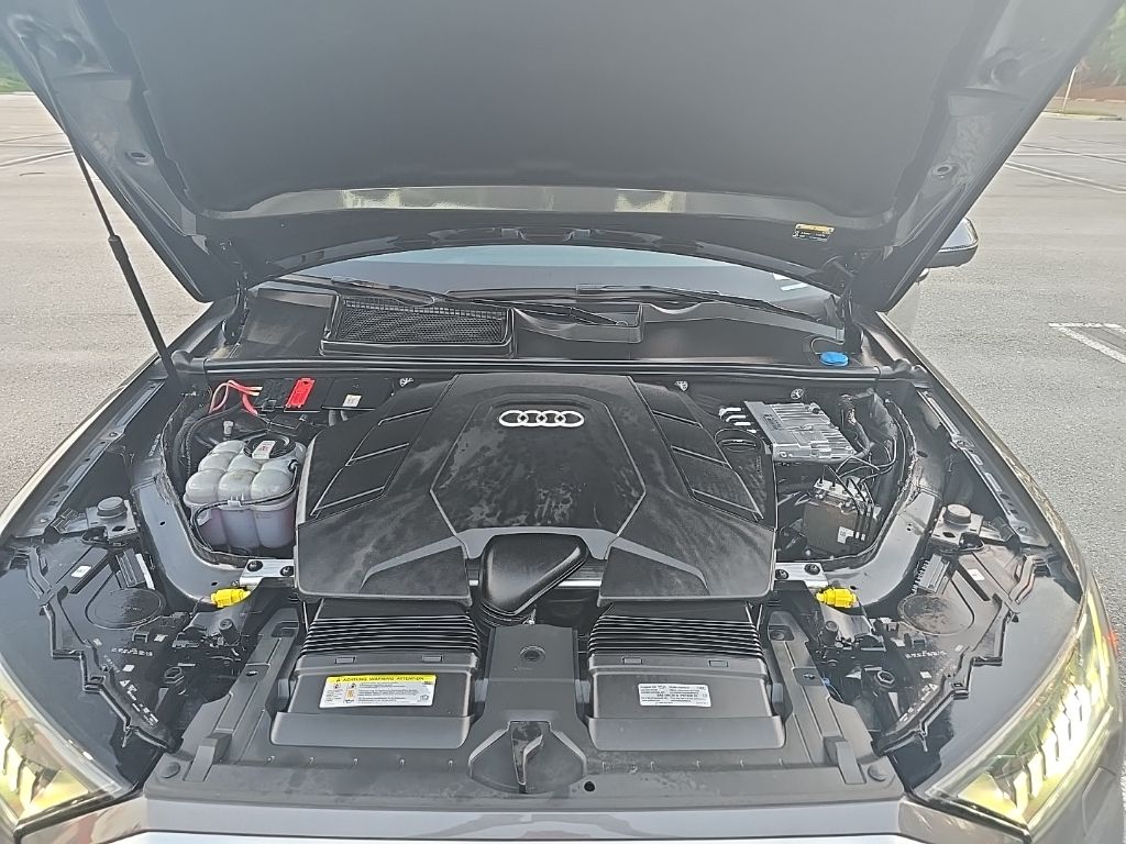 Thumbnail: 2021 Audi Q7 - 34