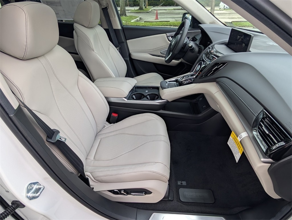 Thumbnail: 2025 Acura RDX - 14