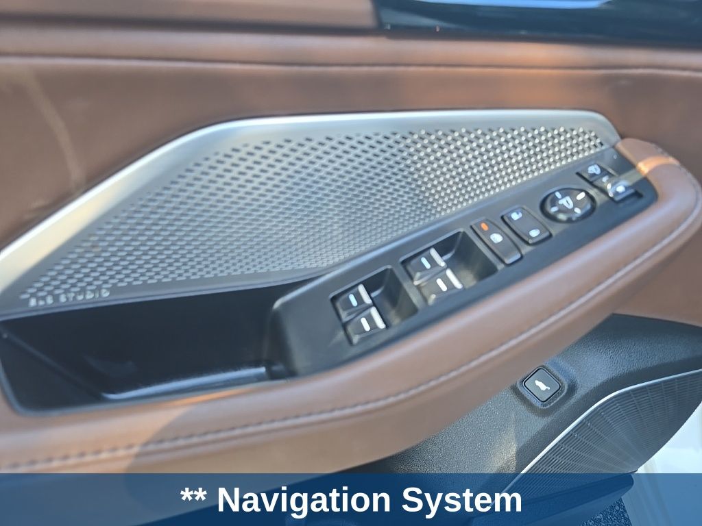 Thumbnail: 2023 Acura MDX - 20