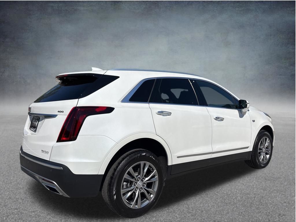Thumbnail: 2022 Cadillac XT5 - 5