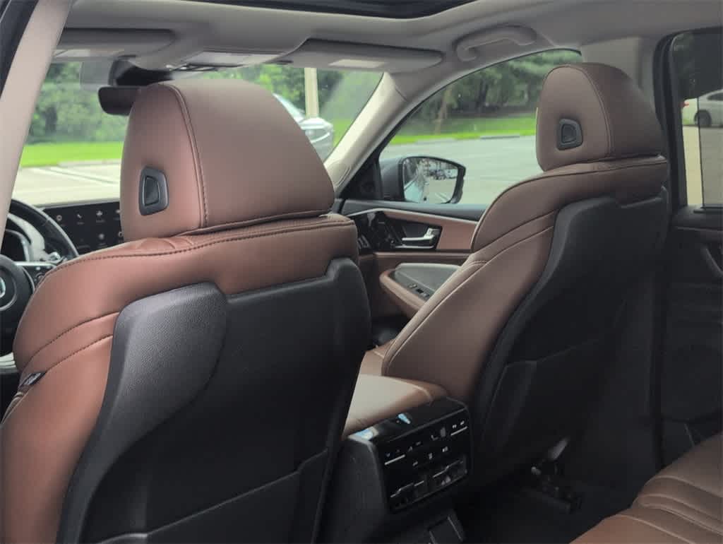 Thumbnail: 2023 Acura MDX - 14