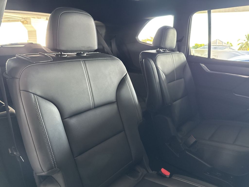 Thumbnail: 2024 GMC Acadia - 27