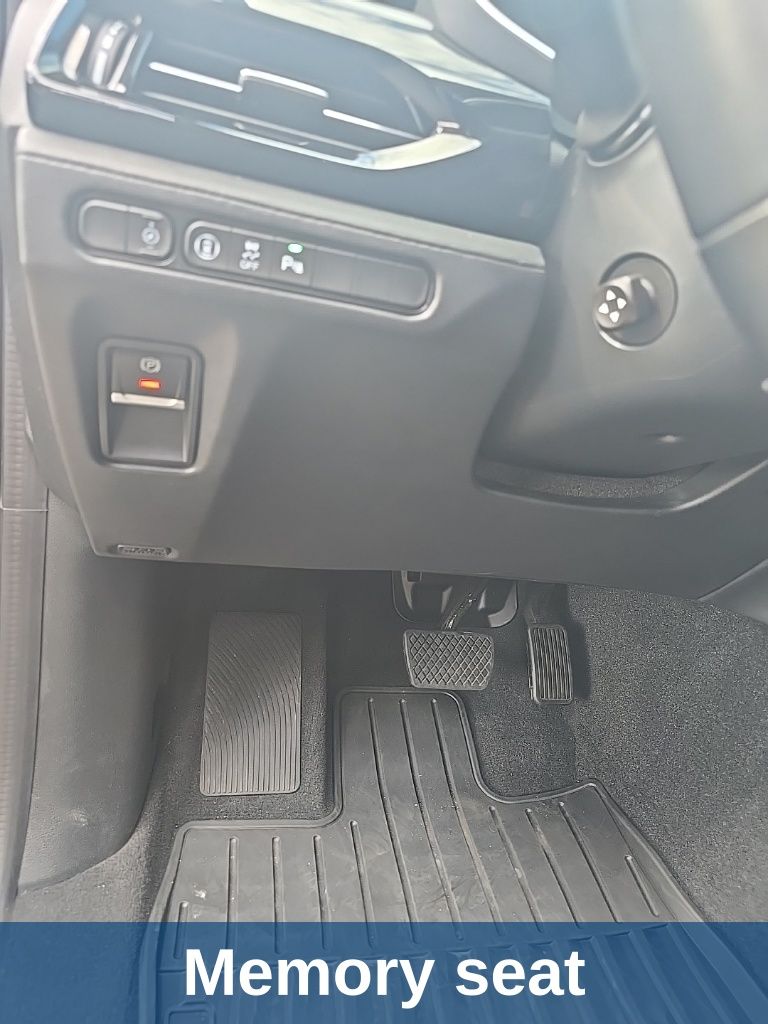 Thumbnail: 2023 Acura MDX - 20