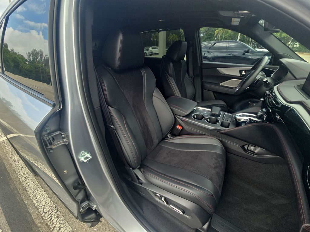 Thumbnail: 2024 Acura MDX - 40