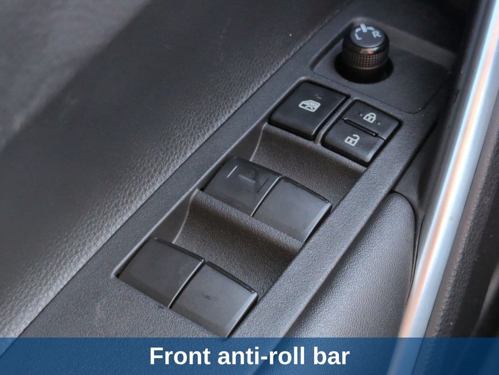 Thumbnail: 2023 Toyota Corolla Cross - 23