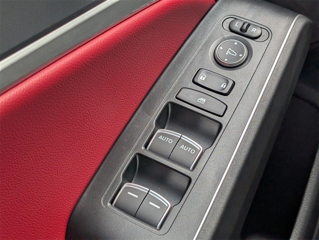 Thumbnail: 2025 Acura Integra - 24