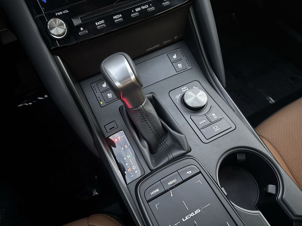 Thumbnail: 2024 Lexus IS - 22