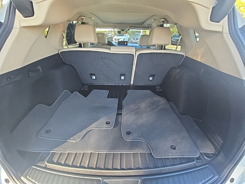 Thumbnail: 2023 Acura RDX - 28