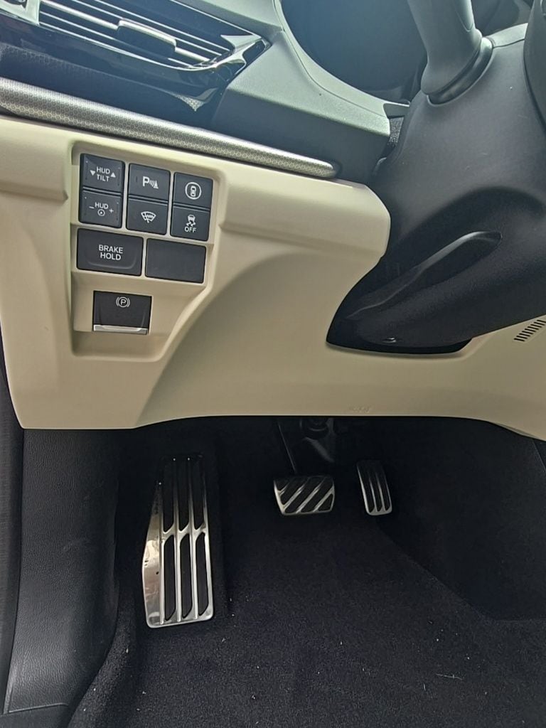 Thumbnail: 2026 Acura RDX - 16