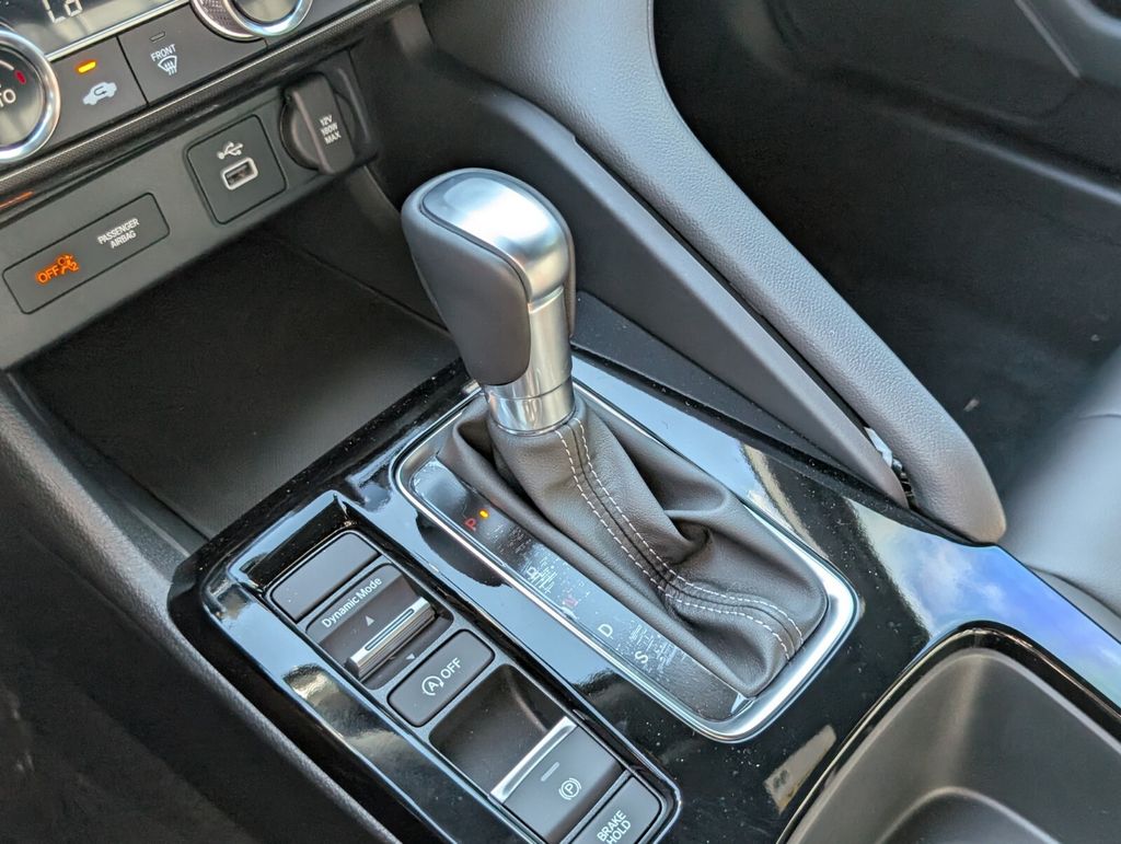 Thumbnail: 2025 Acura Integra - 18