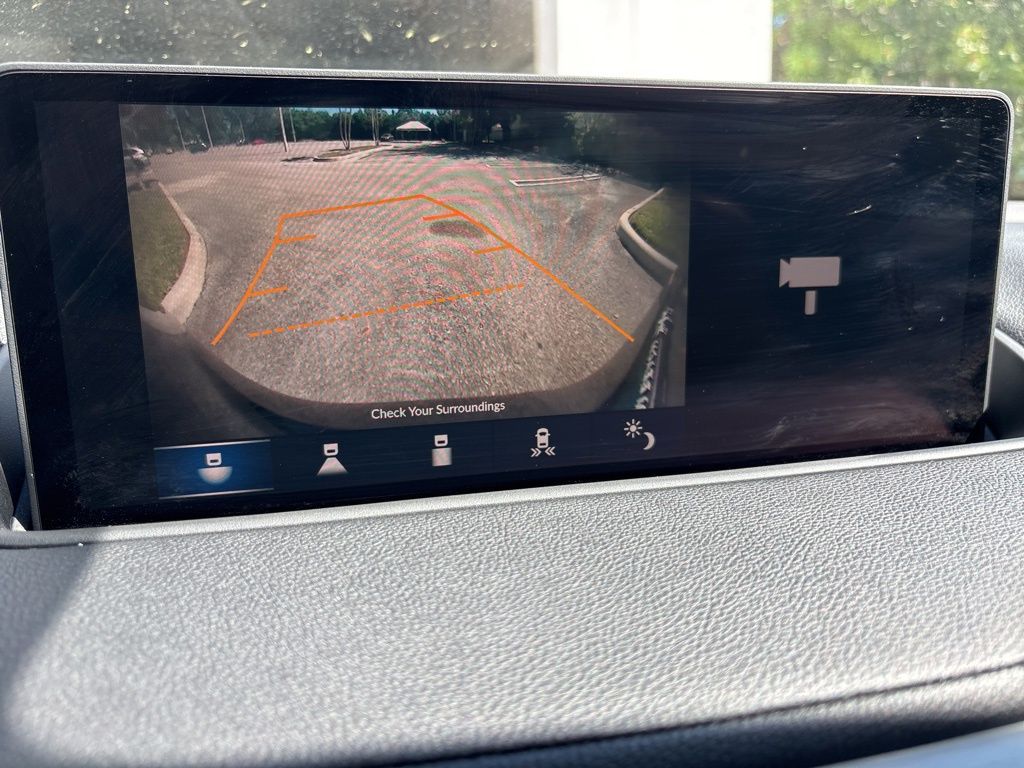 Thumbnail: 2023 Acura MDX - 15