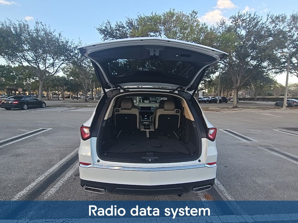 Thumbnail: 2023 Acura MDX - 9