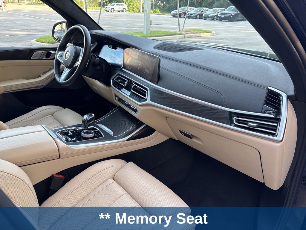 Thumbnail: 2021 BMW X7 - 19