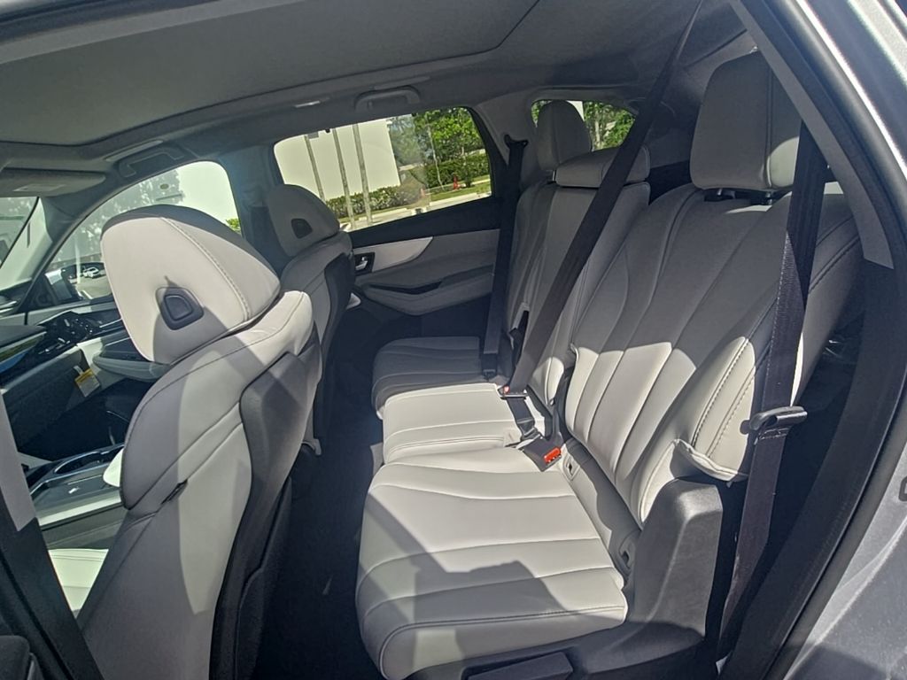 Thumbnail: 2026 Acura MDX - 26