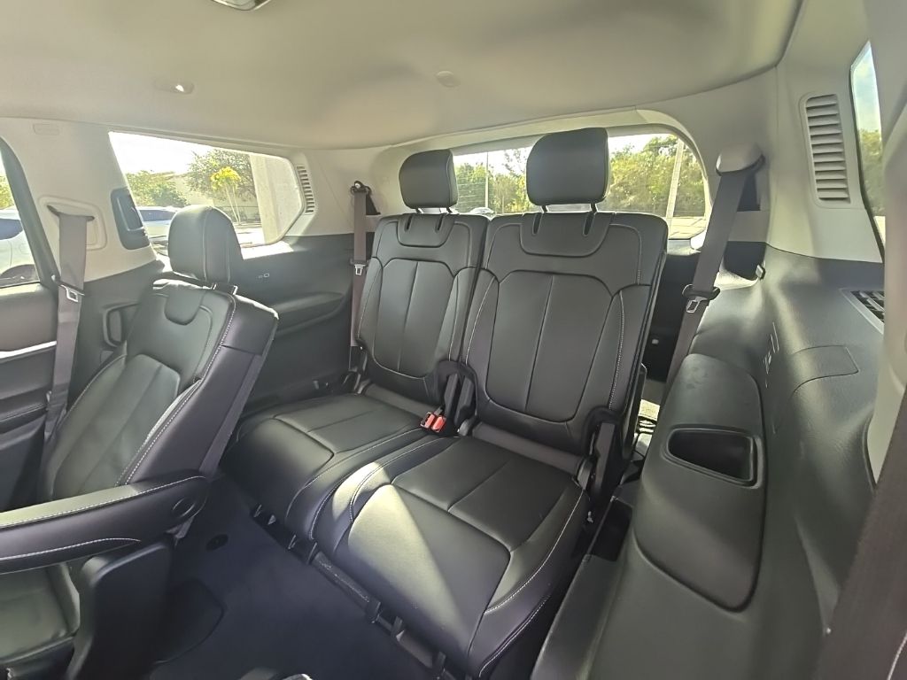 Thumbnail: 2021 Jeep Grand Cherokee L - 28