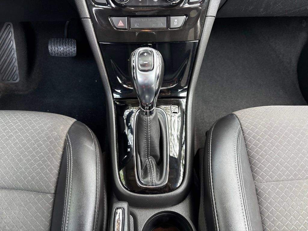 Thumbnail: 2018 Buick Encore - 27