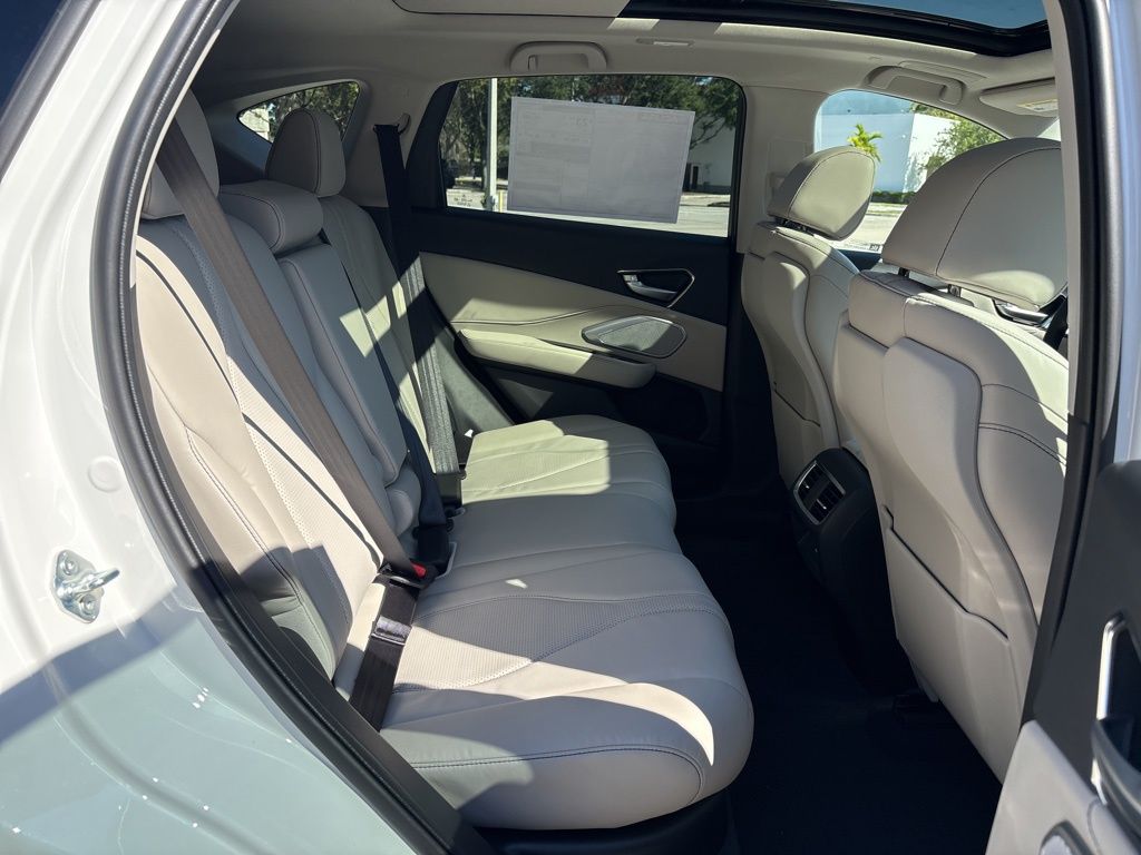 Thumbnail: 2026 Acura RDX - 18