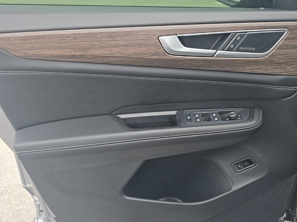 Thumbnail: 2024 Volkswagen Atlas - 14