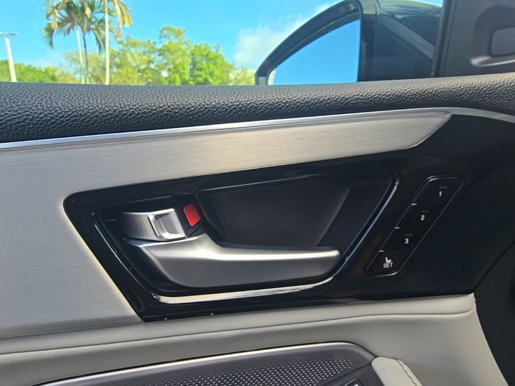 Thumbnail: 2025 Acura MDX - 16