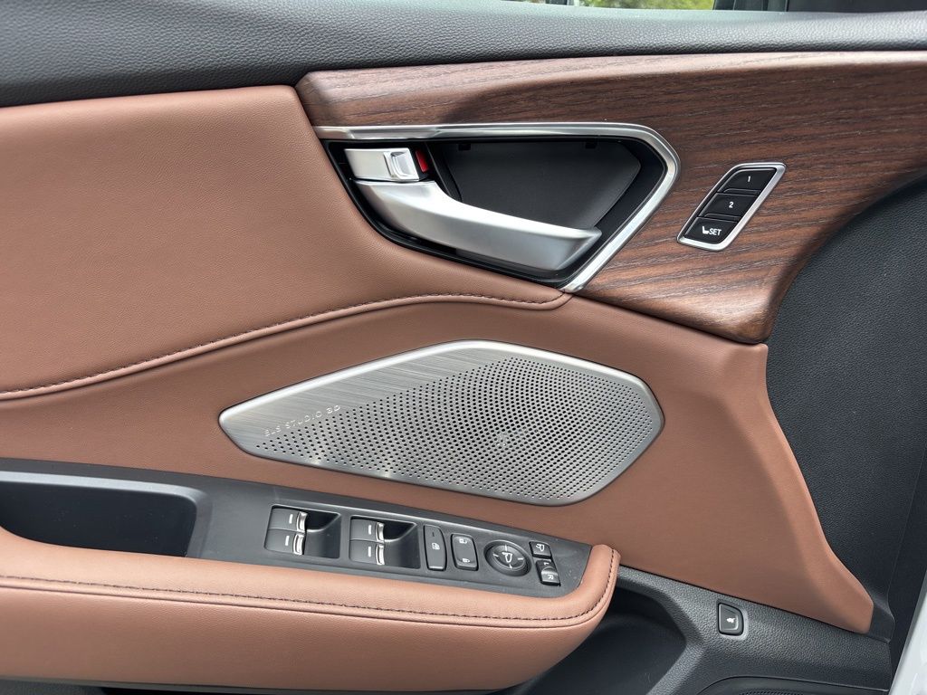 Thumbnail: 2026 Acura RDX - 17