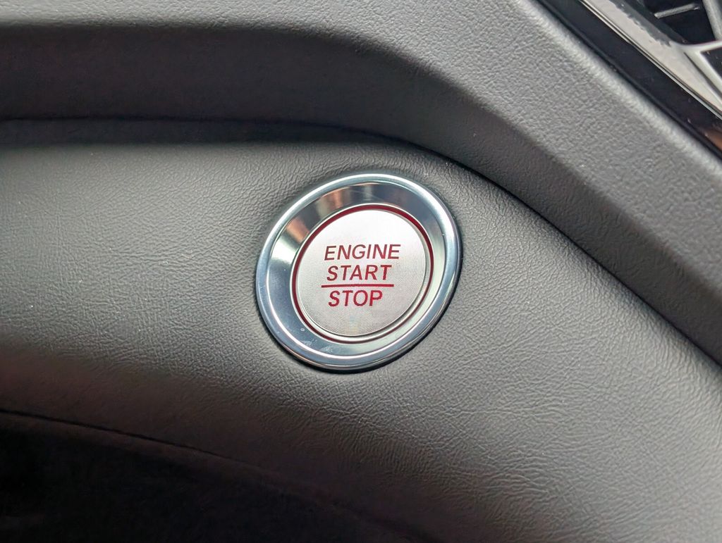 Thumbnail: 2025 Acura RDX - 26