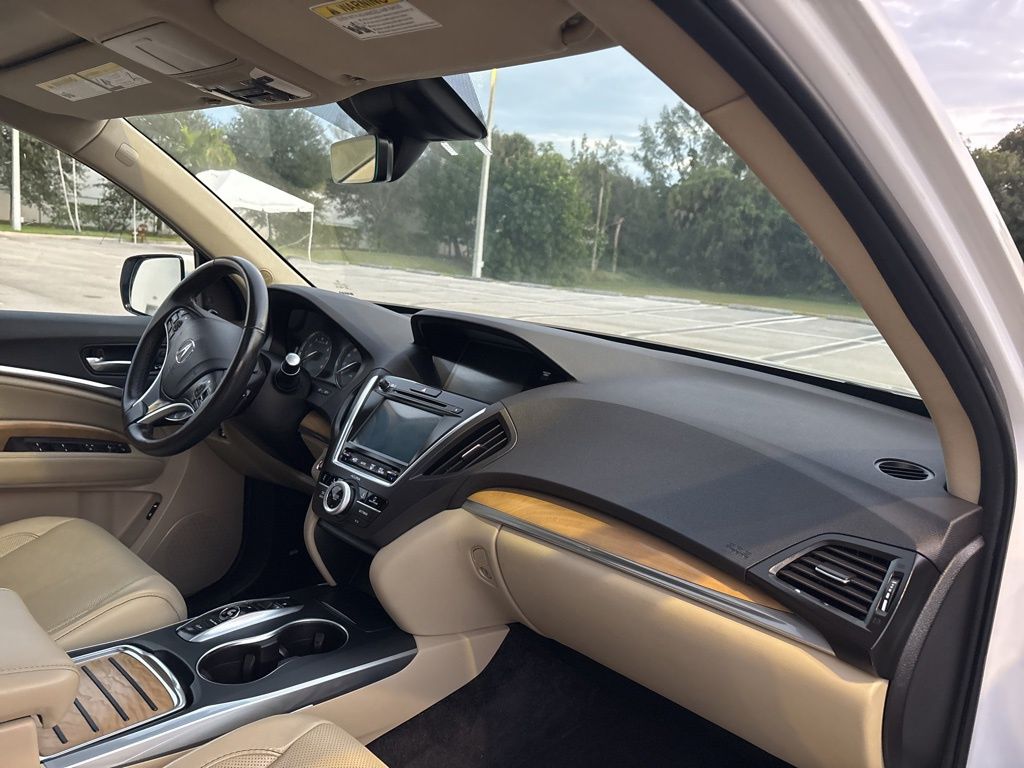 Thumbnail: 2020 Acura MDX - 16