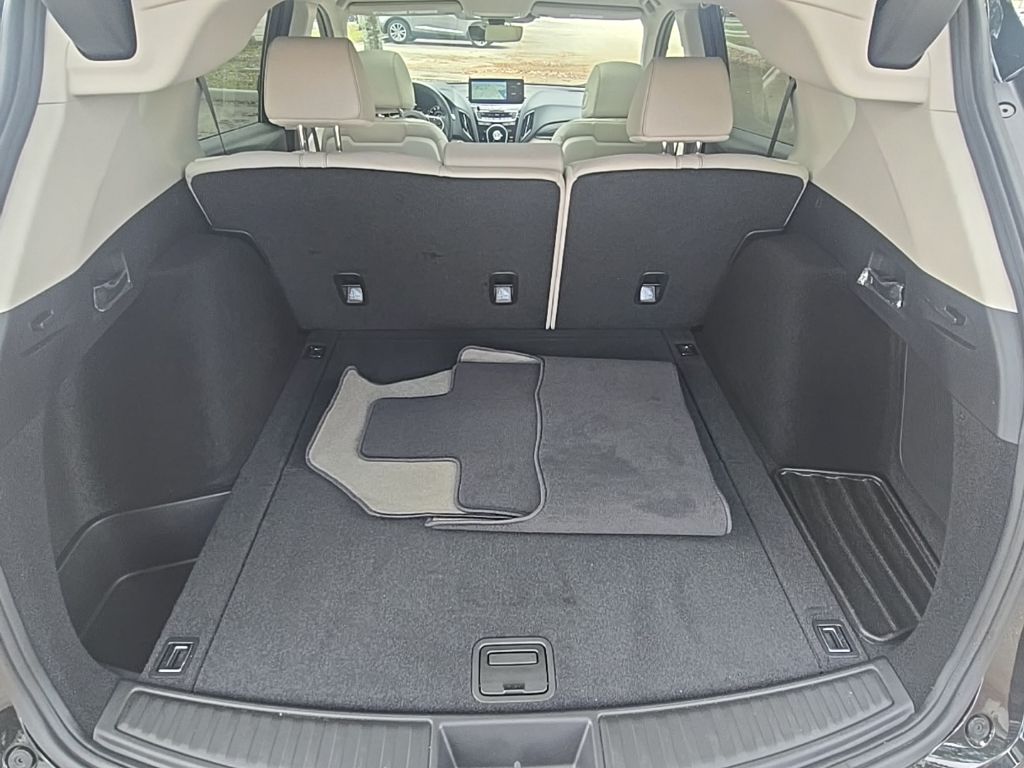 Thumbnail: 2025 Acura RDX - 34