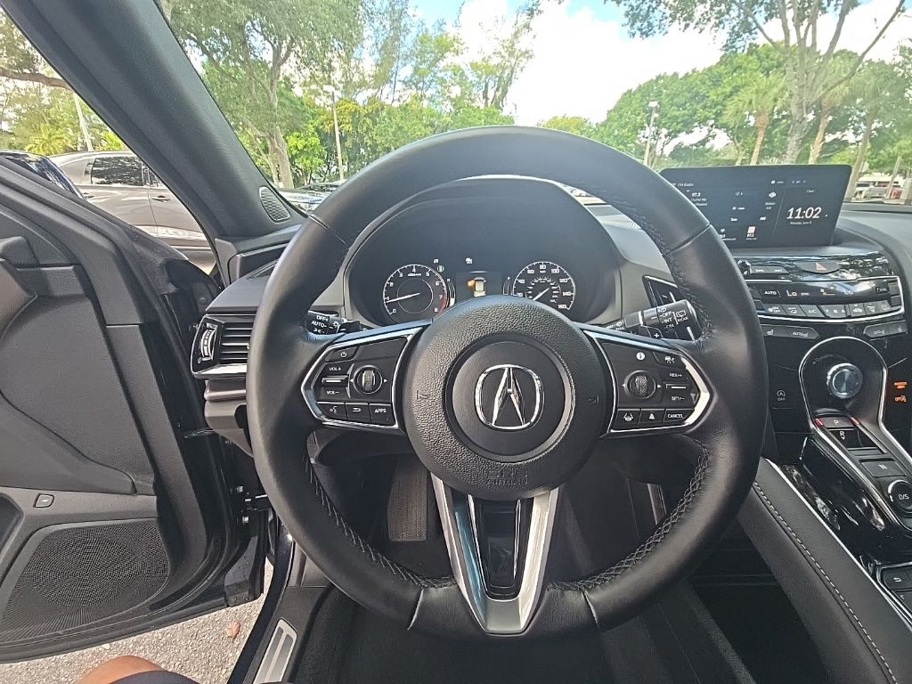 Thumbnail: 2025 Acura RDX - 17