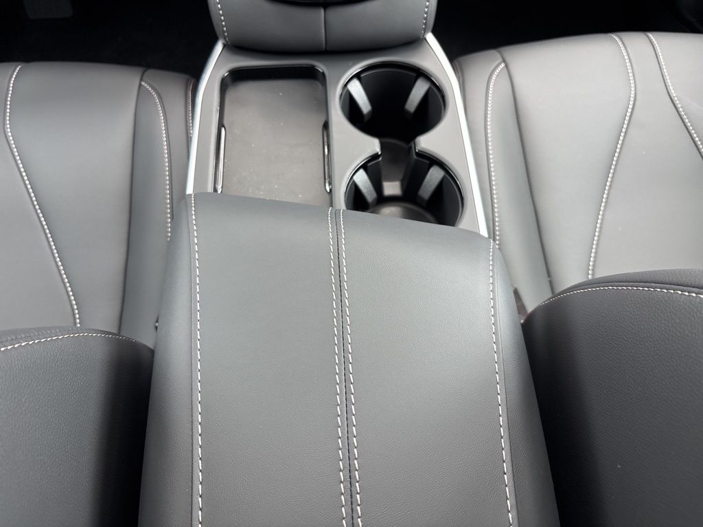 Thumbnail: 2026 Acura RDX - 25