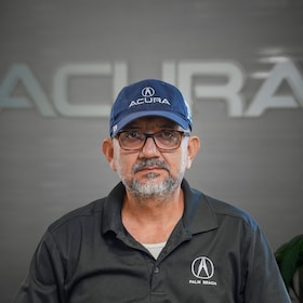 Staff member Saul Morales from ID_d57f65