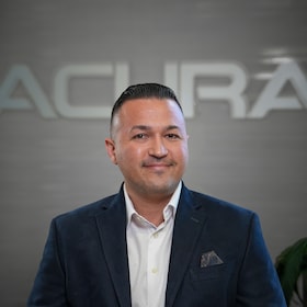 Staff member Ash Taleb from ID_46f106