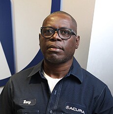 Staff member Rony Guillaume from ID_dd9750